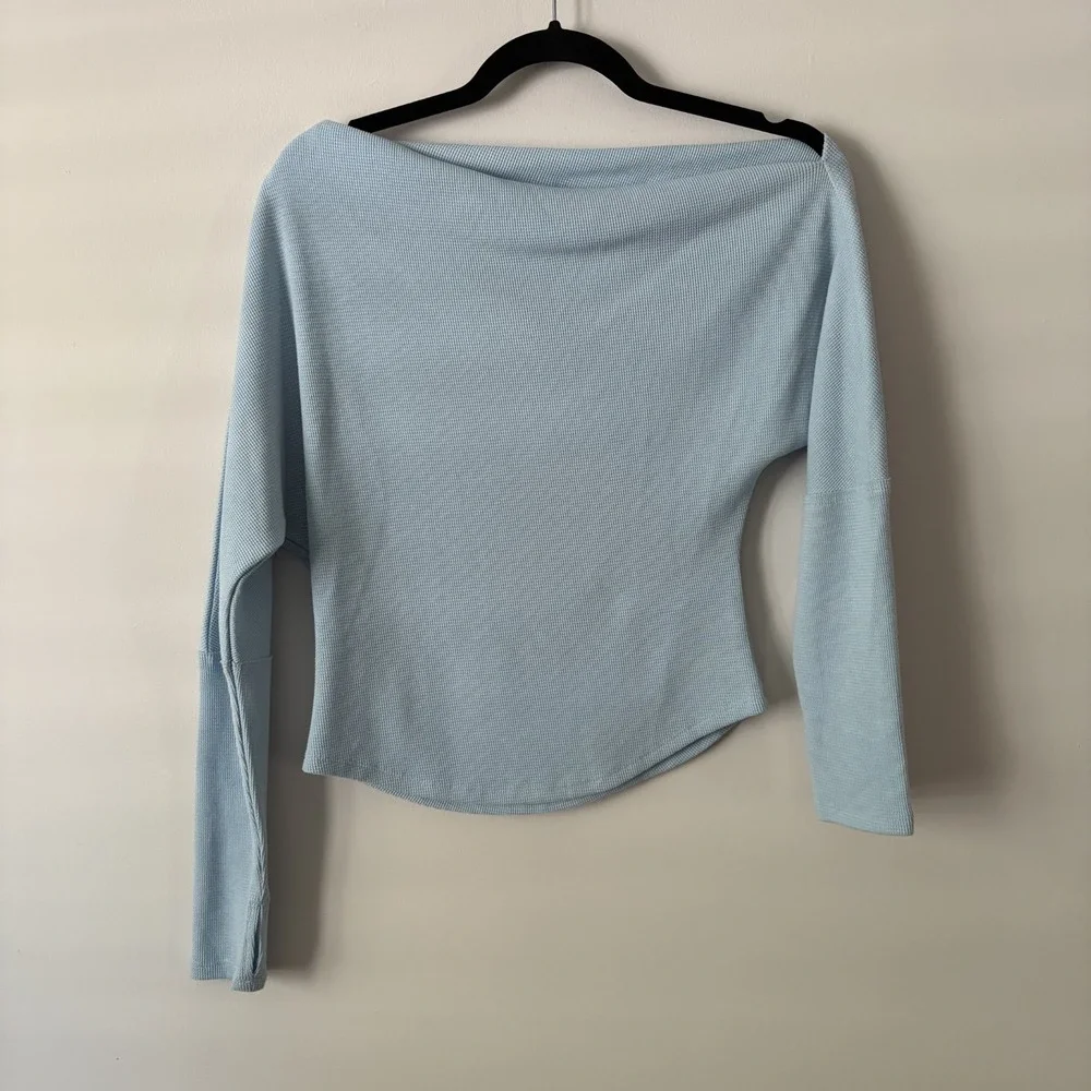 We the Free Fuji Thermal‎ Waffle Knit Top Blue XS Off Shoulder Thumb Holes Boho